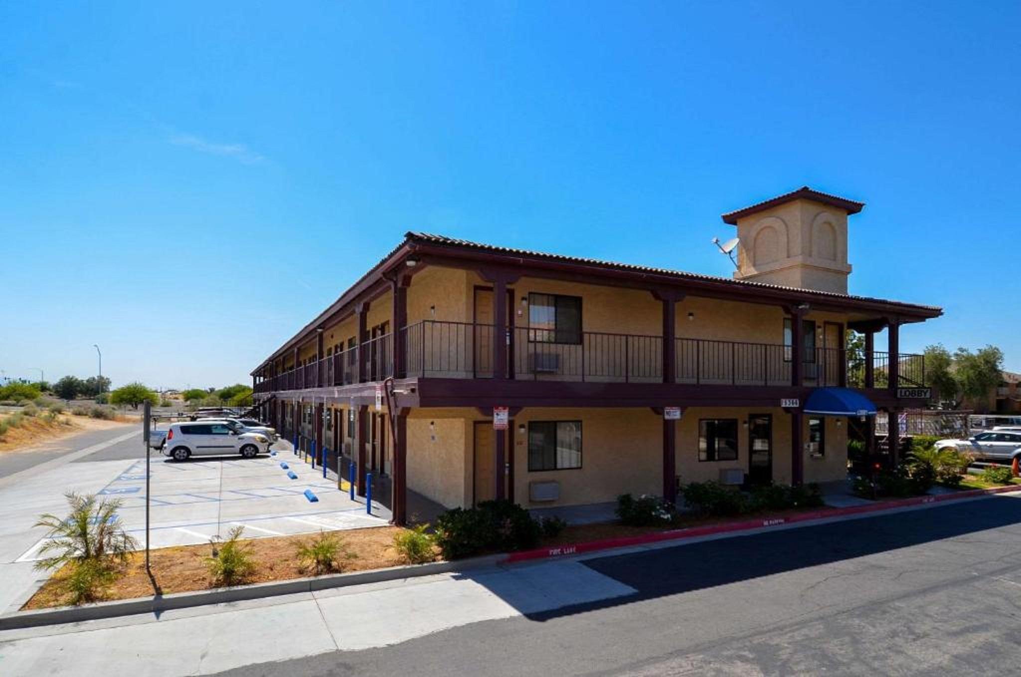 Beyond Stay Hotel Victorville Downtown Exteriér fotografie